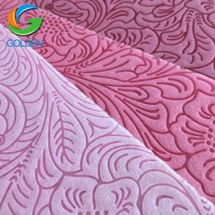 Embossed Wave Pattern Non Woven Fabric Flowers wrapping nonwoven in roll made by Quanzhou Golden Nonwoven Co.,ltd