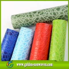 New Design Embossed Spunbond Non Woven Fabirc For Wrapping Flowers made by Quanzhou Golden Nonwoven Co.,ltd
